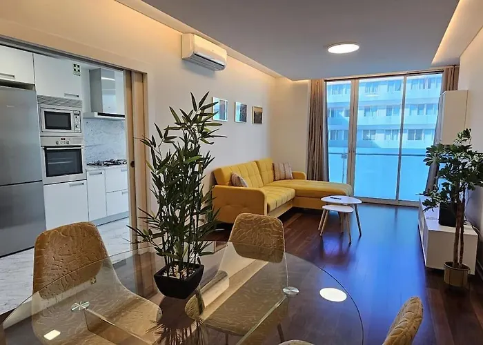 Ponte De Estrelas Plaza By Rentallido 丰沙尔