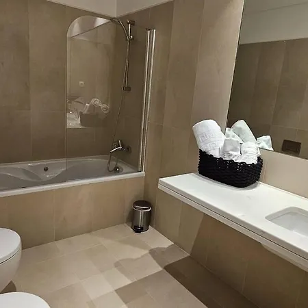 Ponte De Estrelas Plaza By Rentallido Funchal (Madeira)